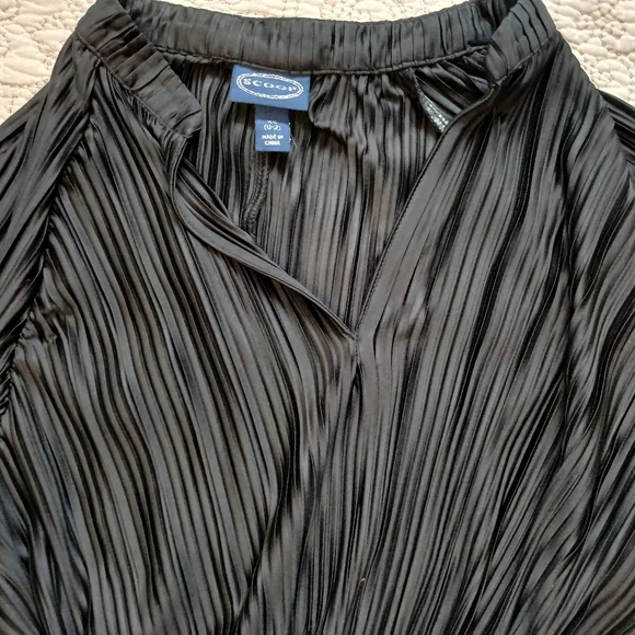 Scoop Black Dress Size 0-2 - Picture 3 of 9